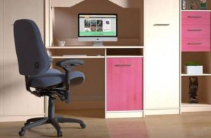 Chaise de bureau d'occasion à la maison